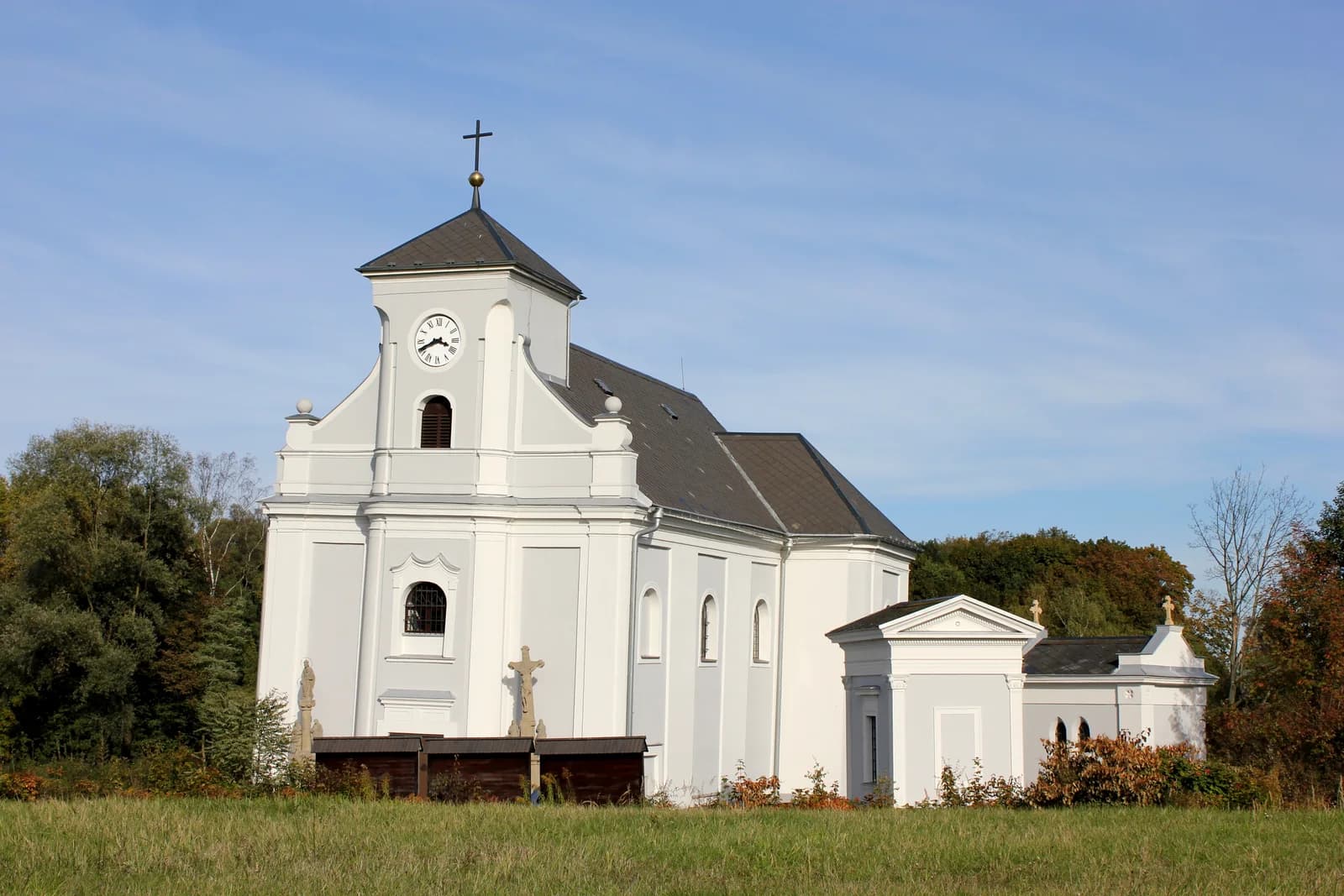 Šikmý kostel sv. Petra z Alkantary – Karviná